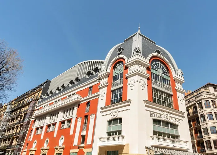 Hotel de 4 estrellas: Palacio Bellas Artes San Sebastian, Curio Collection Hilton