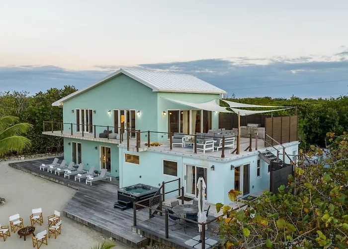 4-Bed Luxury Villa In Little Cayman