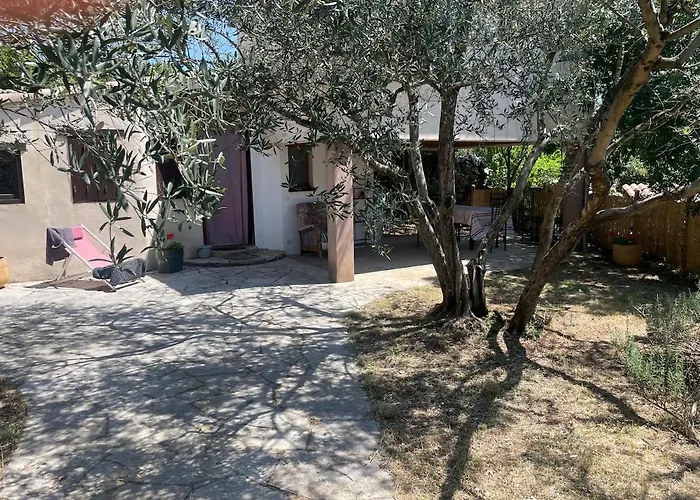 Gîte hérault cévennes avec piscine et tiny house