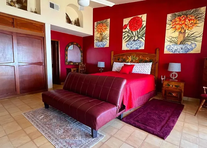 Charming 3-Bedroom Beachfront Home Bahia Delfin