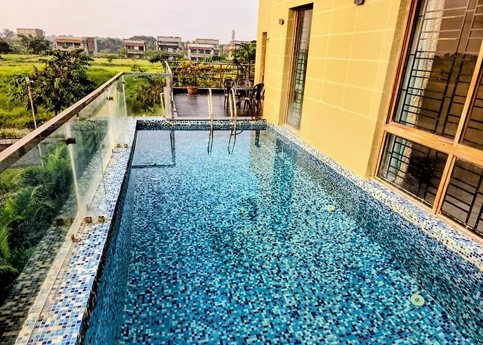 Meerah Mahal Entire Luxurious Aqua Golf Villa 32