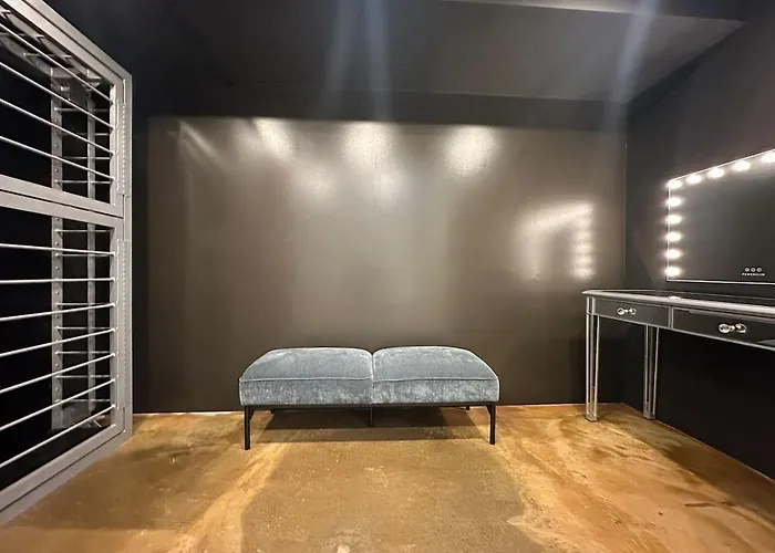The Vault - Hidden Playroom For Couples - Private Hot Tub - Mountain Views - Riverfront