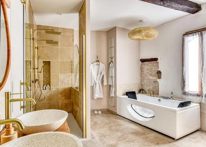 La Sensuelle Suite With Spa