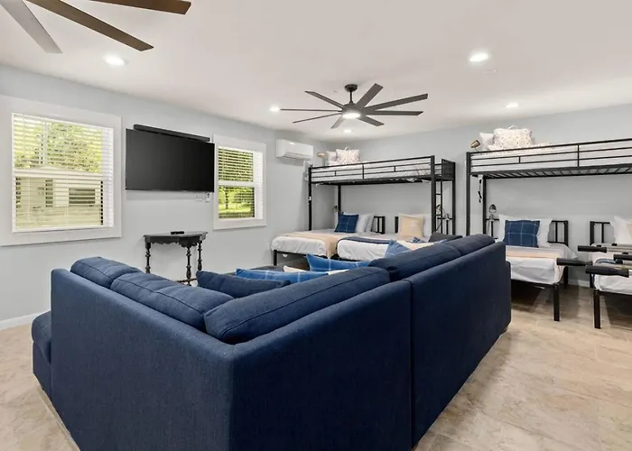 5Br 3.5Ba Waterfront Boat, Dock And Kayaks, Lake Mcqueeney By Austin Vacay