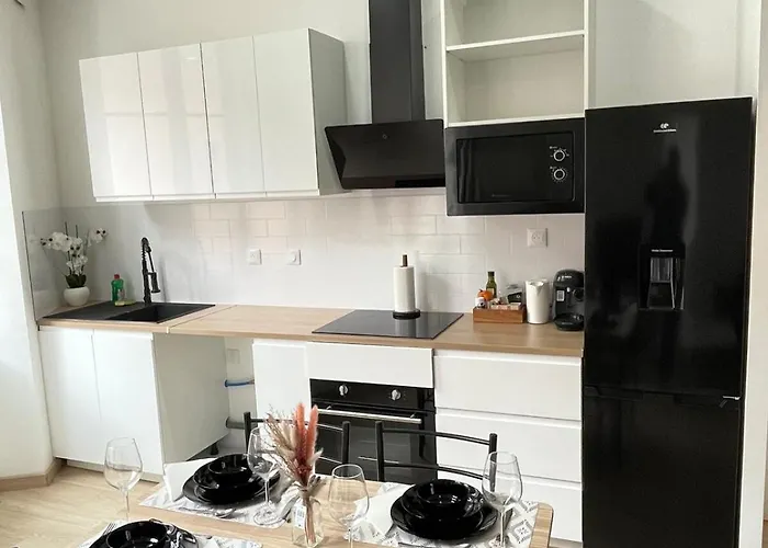1-Appartement calme et bien rénové avec 2 chambres