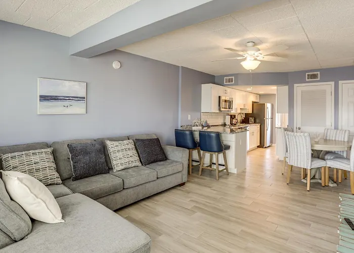 Oceanside Retreat In Mantoloking: Walk To Beach!