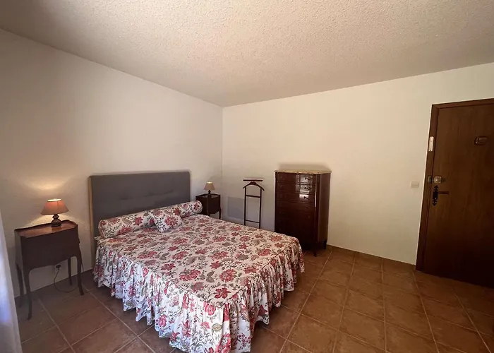 SR090-H243 Appt 3 pièces 6 personnes ST RAPHAEL