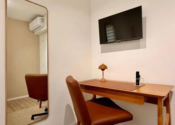 1A 2-Bedroom Apartment Near Shopping And Usp