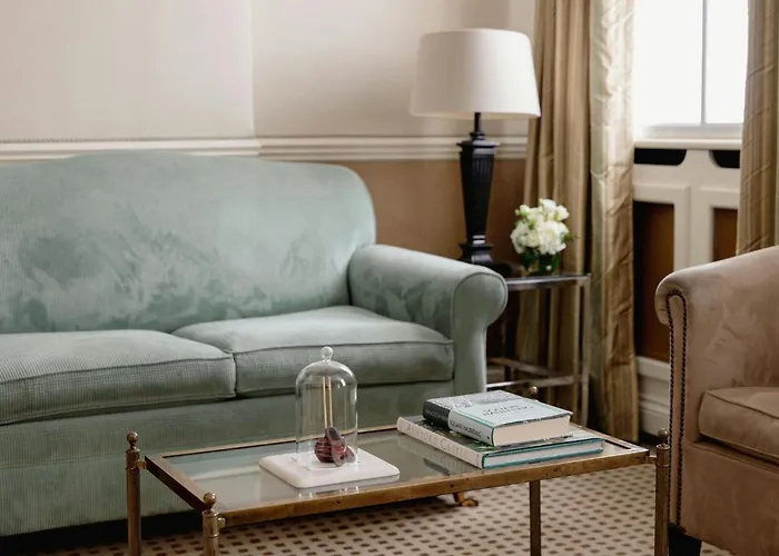 Resort: The Montague On The Gardens