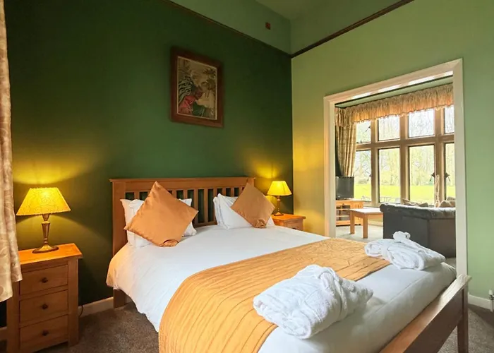 Hotel: The Old Lodge