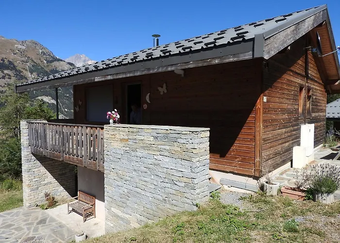 1 2 Cottage That Will Be Perfect For Families With Children