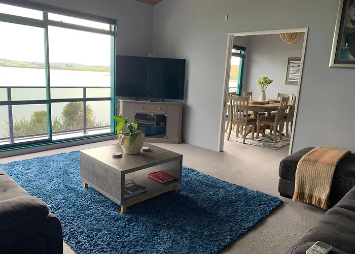 Harbour Lane Apartment