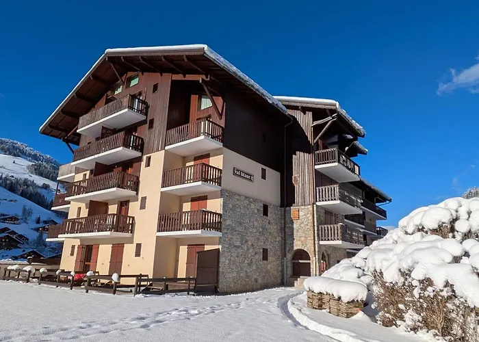 Charmant appart rénové 4 pers, balcon sud, plein centre, proche ski et piscine! - FR-1-342-187