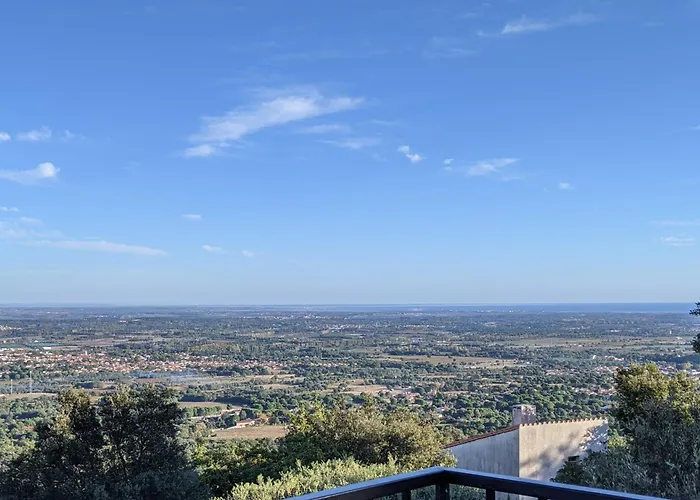 Villa Josephine: Vue magnifique sur mer et montagnes