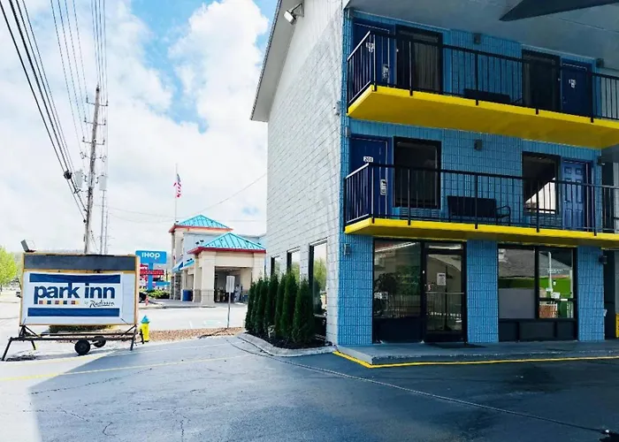 Pet Friendly hotel: Briarstone Inn