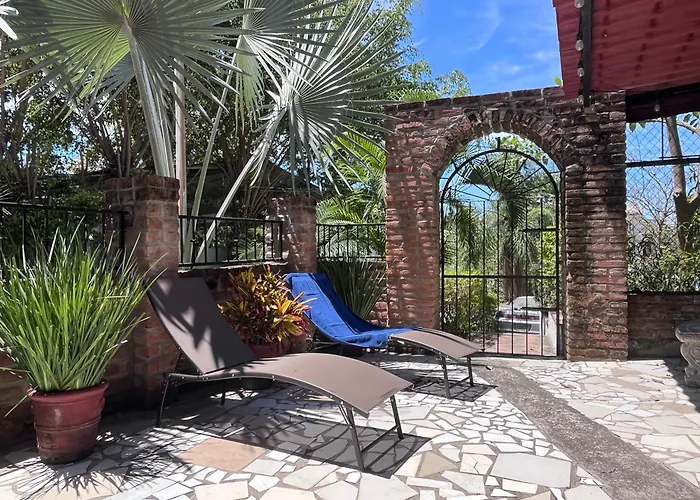 Villa Palmier - Tropical Oasis - Peace & Comfort