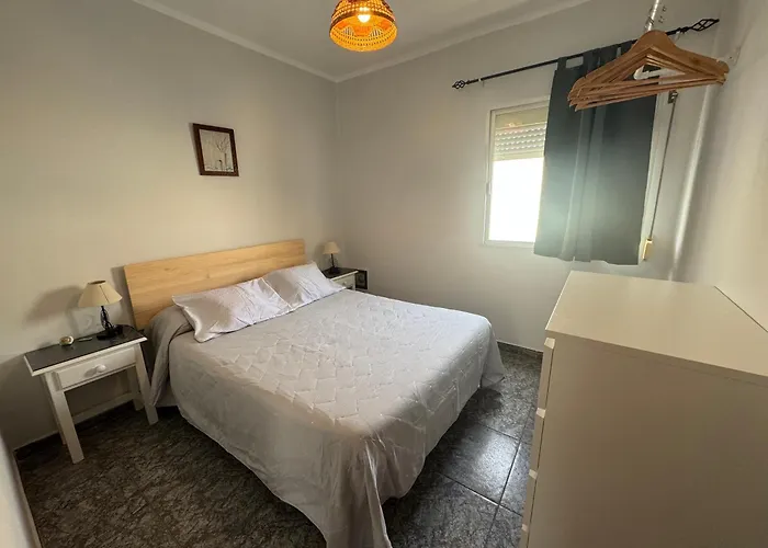  Hostal Miramar