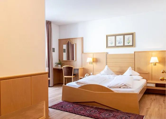  Goldenes Roessl-Adults Only