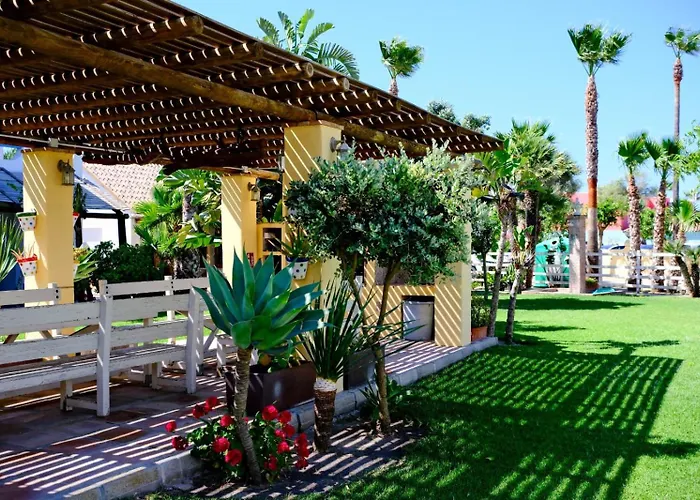 Apartamentos Hacienda Sajorami