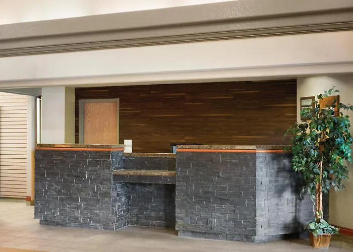 Waterpark hotels Days Inn By Wyndham Calgary Airport