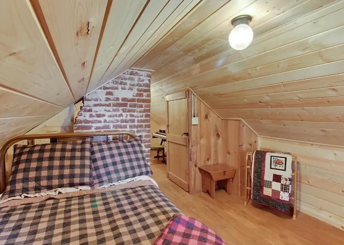 Beth'S Lakeside Cabin