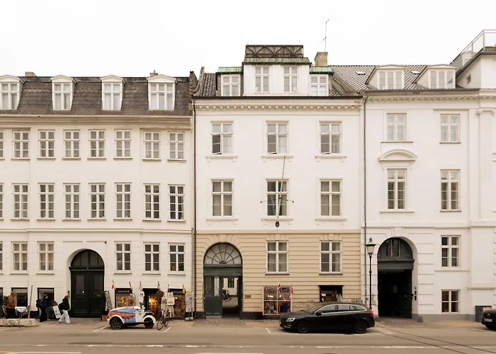 The Churchill Apartments By Daniel&Jacob'S