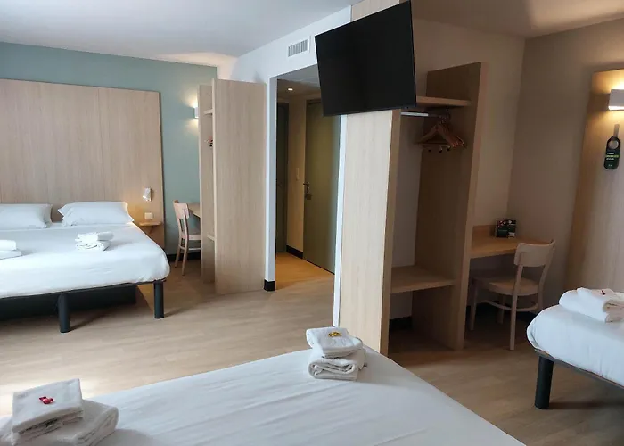HOTEL Troyes Magasins D'usine