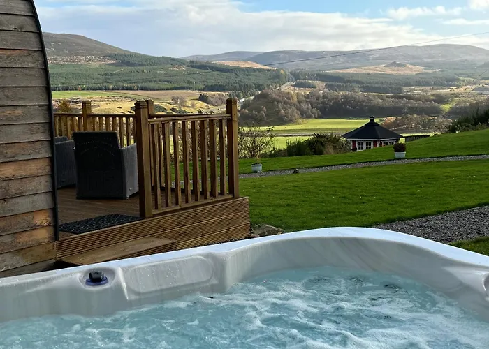 Campsite: Daviot Luxury Pods