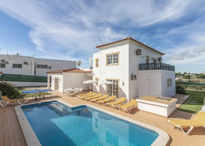 Villa Pacheco
