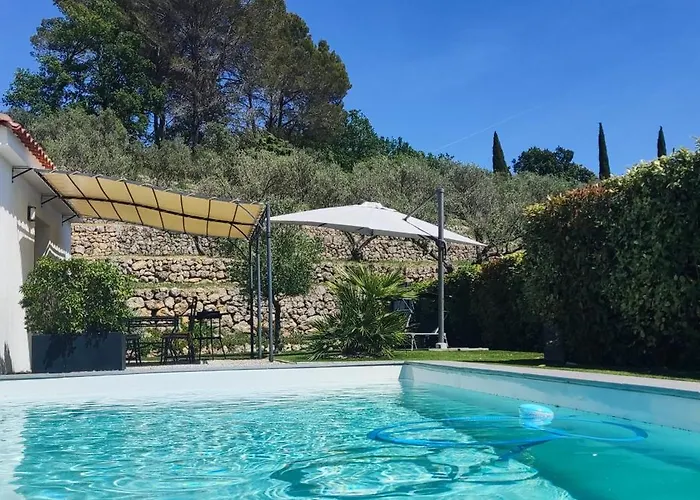Villa Maya Blanca offre long séjour 14 nuits et recharge voiture électrique