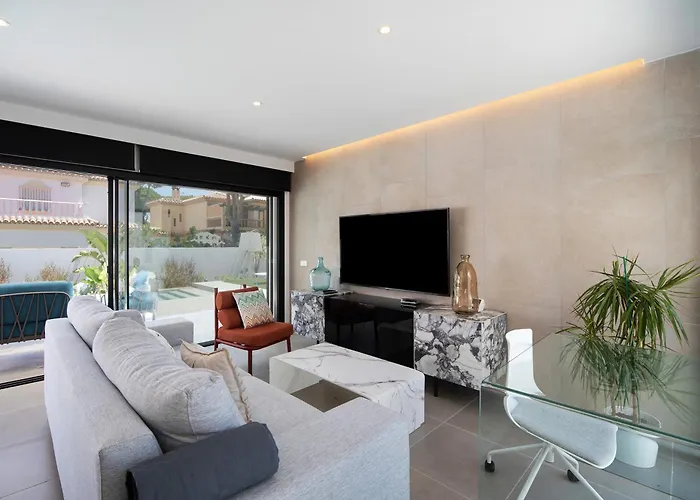 Lola Sea Villa