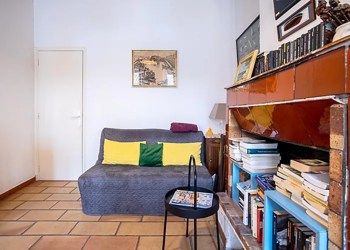 La Maison et son jardin clos