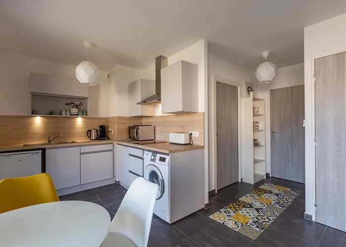 Grand studio bord du lac