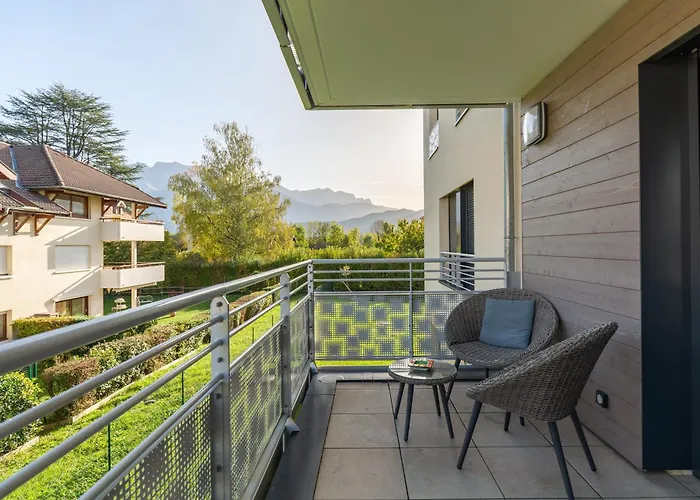 Grand studio bord du lac