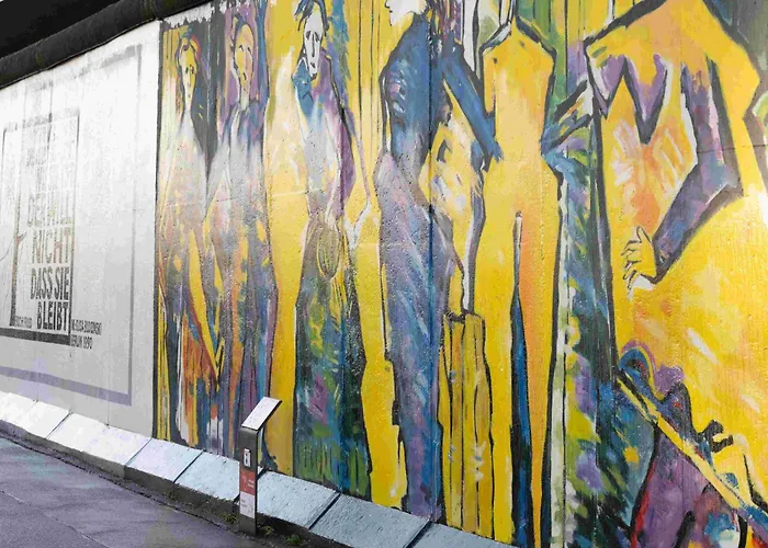 Locke At East Side Gallery