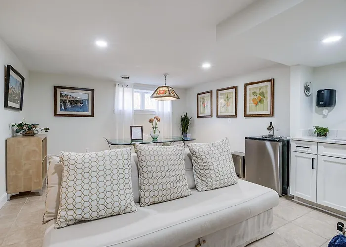 15 Mi To The White House! Modern Apt W/ Deck