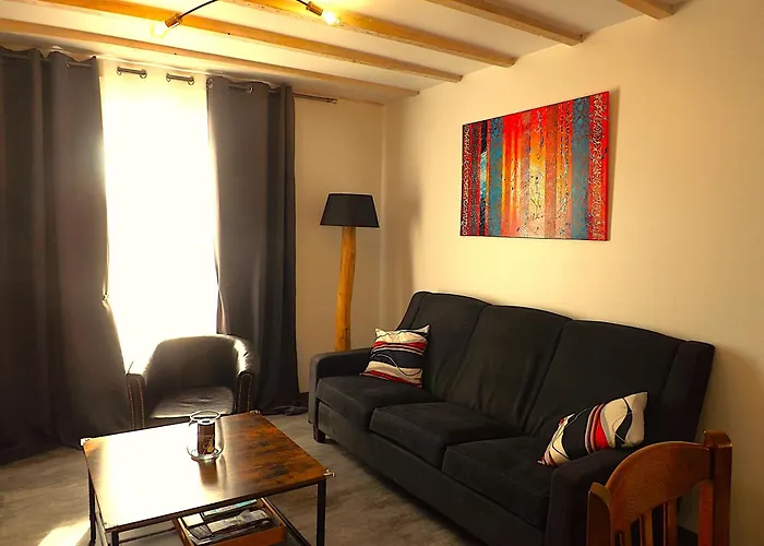 Chez Pierrot Gîte 4 personnes avec vue sur la vallée Parking privé Proche La Roque-Gageac