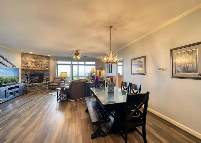 Sugar Mountain Condo, Sleep 4, Deck Mountain Views