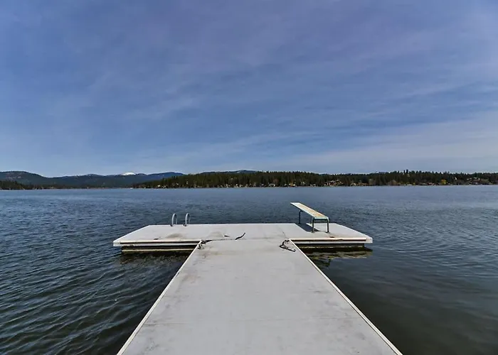 Huvila Haven Lake Front Home With Dock And Hot Tub