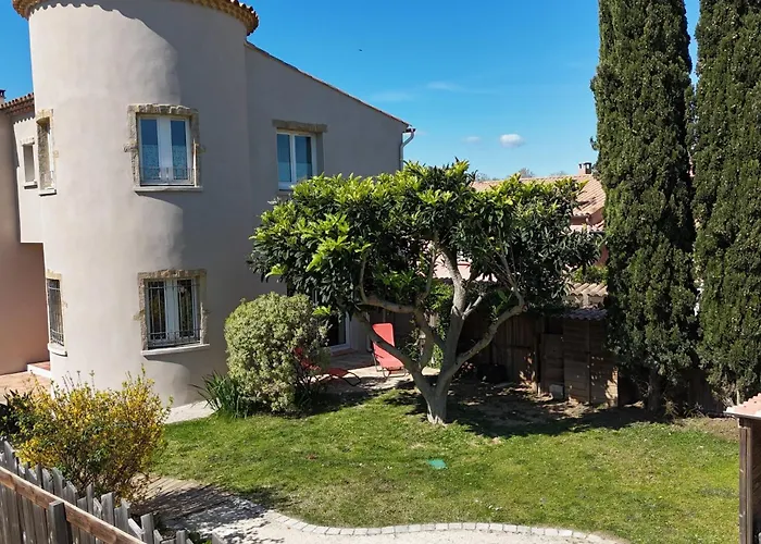 Villa 3 chambres climatisées proche plage avec jardin clos