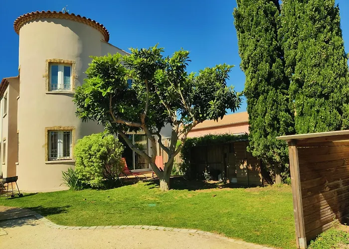Villa 3 chambres climatisées proche plage avec jardin clos