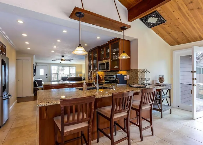 Broken Bow Getaway Pet Friendly Midtown