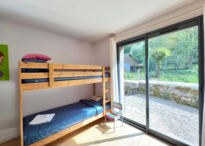 Family Villa With Swimming Pool In Aiguebelette-Le-Lac