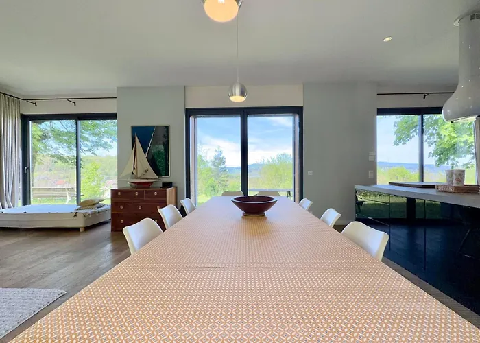 Family Villa With Swimming Pool In Aiguebelette-Le-Lac