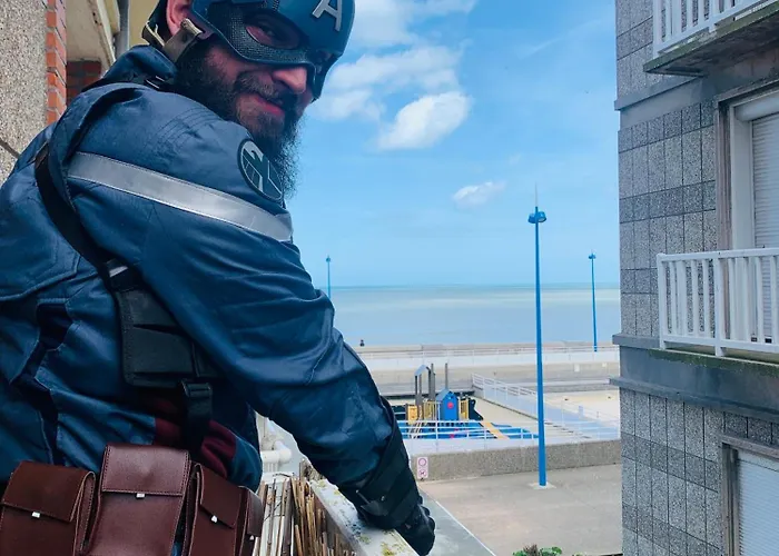 Le repaire des héros 150m plage parking privé - vue sur mer latéral - lesvoyagescolorés