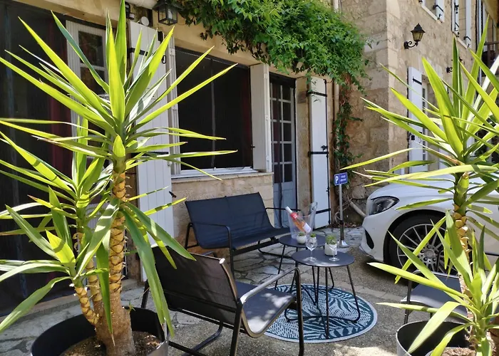 Agréable maison au pied du Chateau