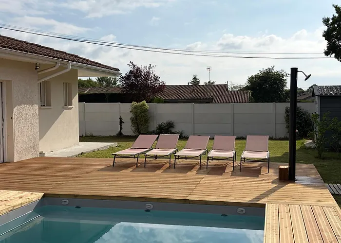 Suite indépendante avec piscine proche Océan