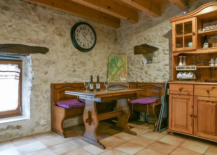 Le Portougais, Chalet À Chanaz