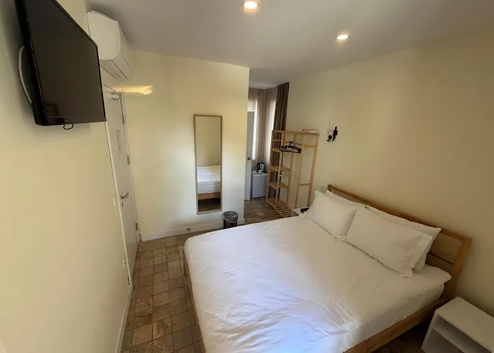 Hotel: La Paloma Hotel