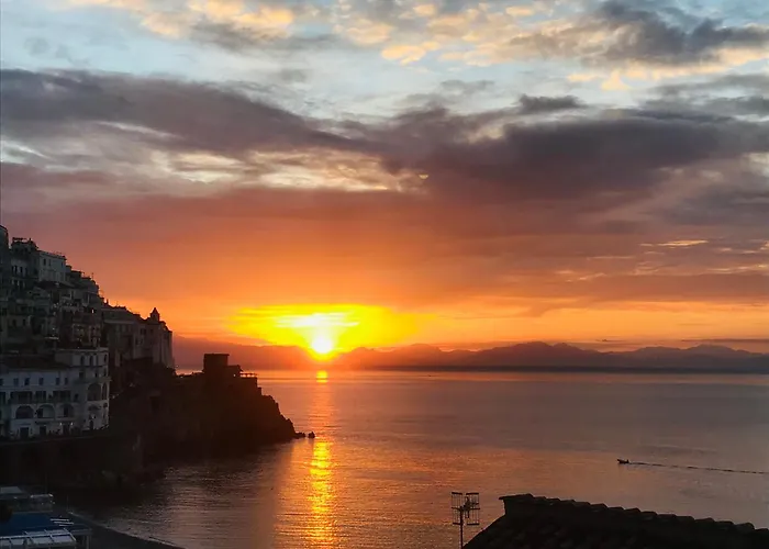 Hotels with tennis Croce Di Amalfi